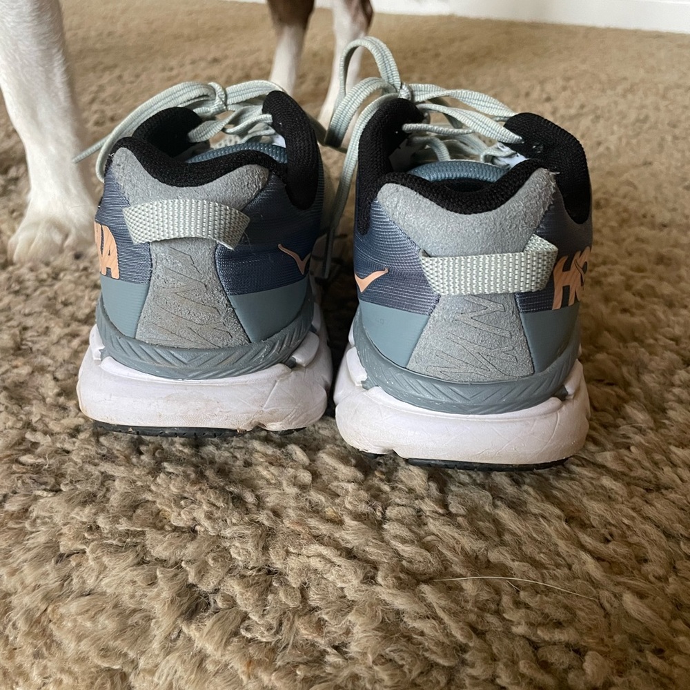 HOKA Clifton 6